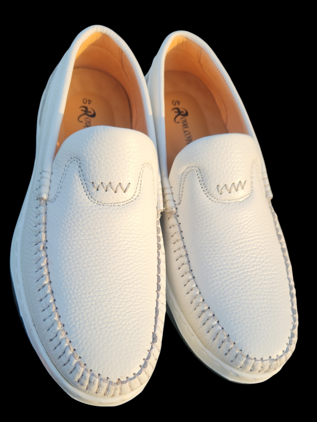 Casual Shoes White Color ( Code : W-1850 )